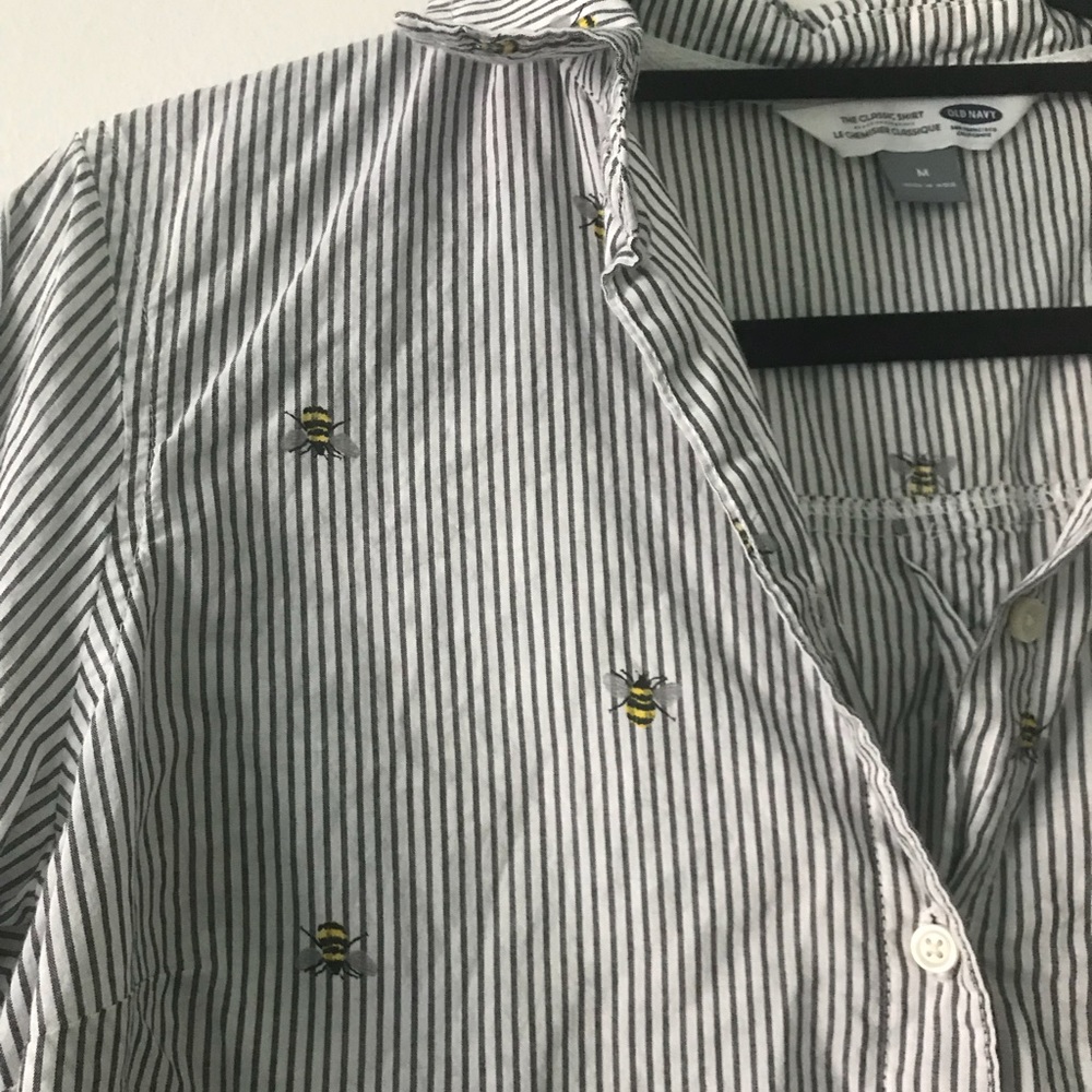 Bumble bee button up